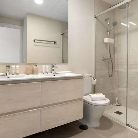 Vivi Homes - Casa Giulia * Εστεπόνα